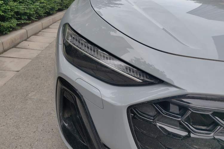 Used Audi A5L 2026 2.0T Sport Right Front Headlight