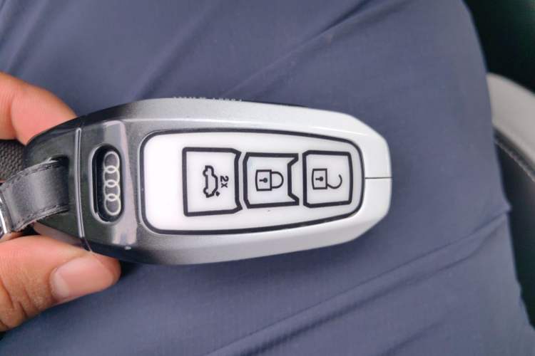 Used Audi A5L 2026 2.0T Sport Vehicle Key