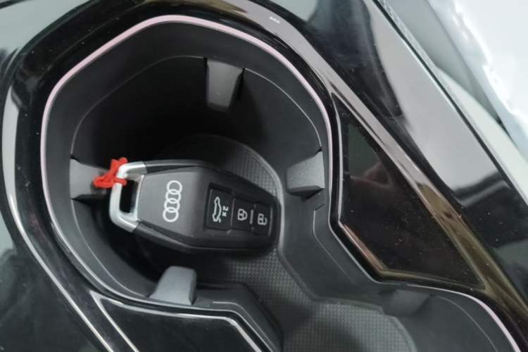 Used Audi A5L 2026 2.0T Sport Plus Vehicle Key