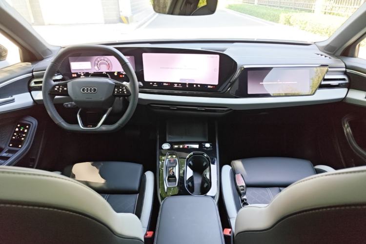 Used Audi A5L 2026 2.0T Sport Center Console