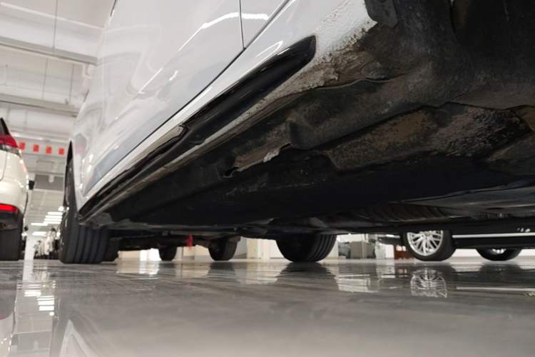Used Audi A5L 2026 2.0T Sport Plus Chassis Front Right