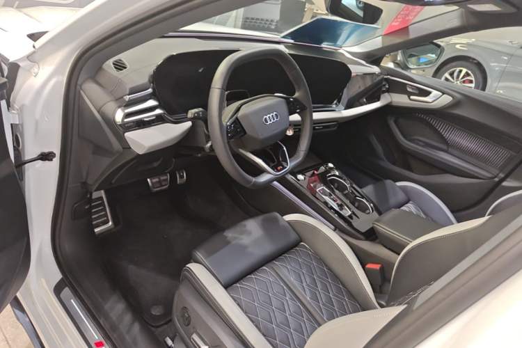 Used Audi A5L 2026 2.0T Sport Plus Driver Seat