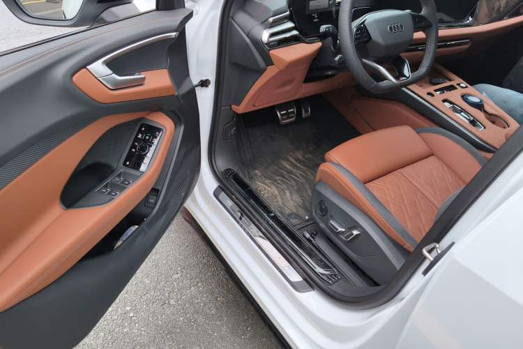 Used Audi A5L 2026 2.0T Sport Plus Driver Seat