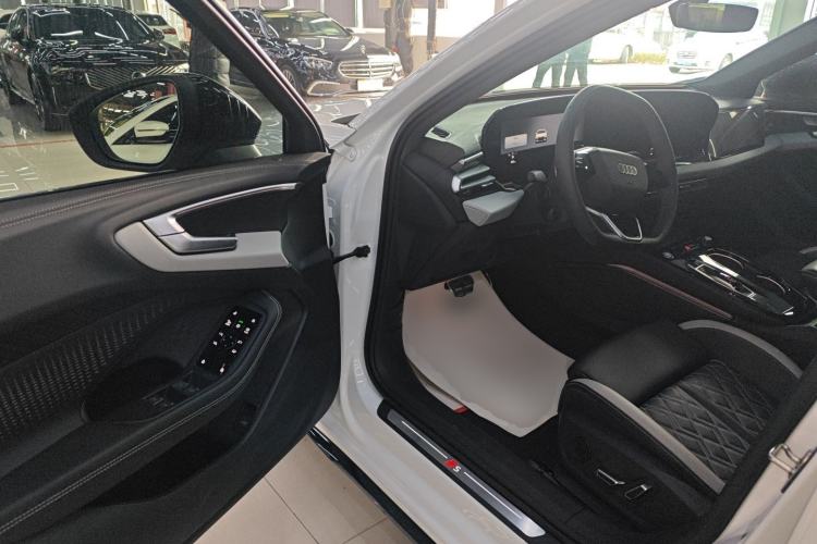 Used Audi A5L 2026 2.0T Sport Plus Driver Seat
