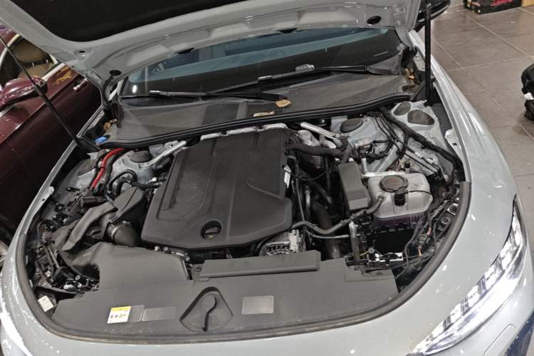 Used Audi A5L 2026 2.0T Sport Engine Bay