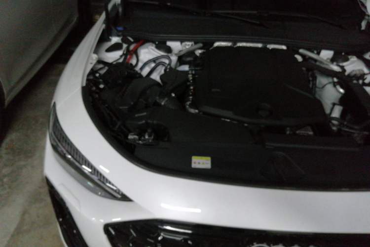 Used Audi A5L 2026 2.0T Sport Plus Engine Bay Right