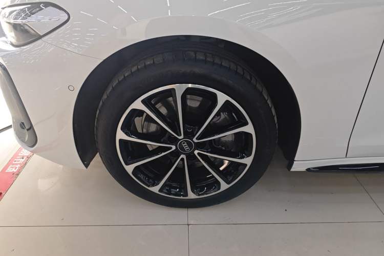 Used Audi A5L 2026 2.0T Sport Plus Exterior 4