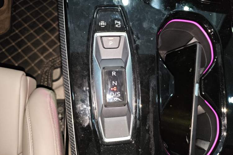 Used Audi A5L 2026 2.0T Sport Gear Lever
