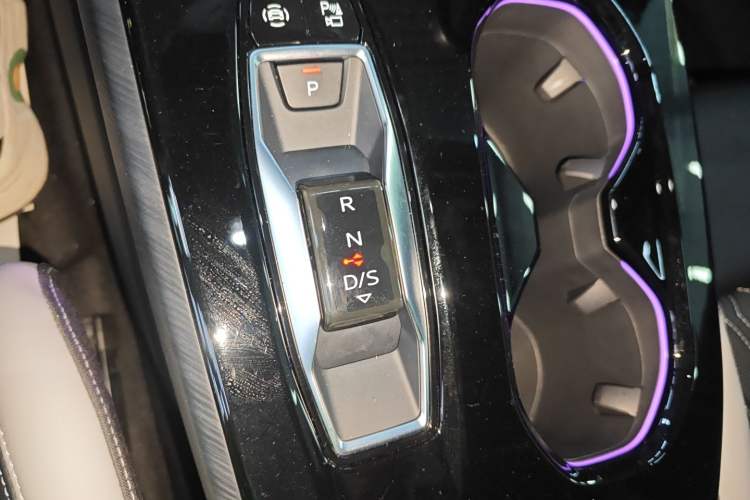 Used Audi A5L 2026 2.0T Sport Plus Gear Lever