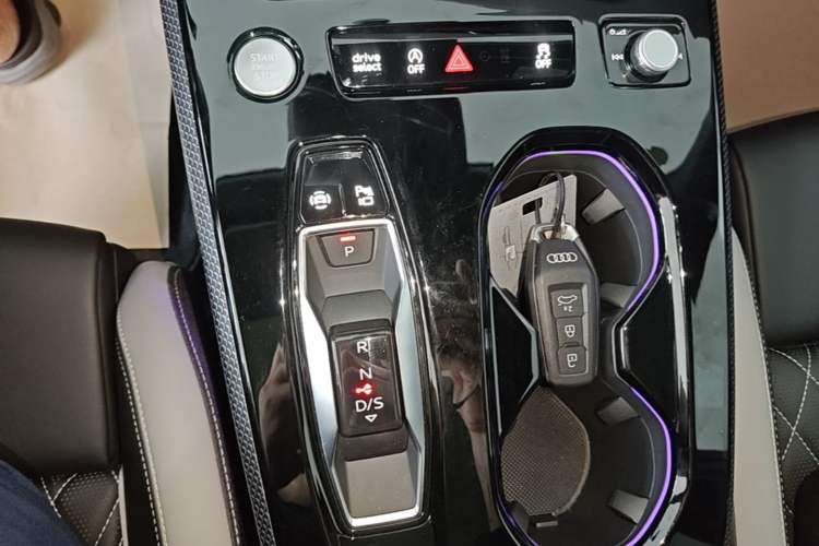 Used Audi A5L 2026 2.0T Sport quattro Gear Lever