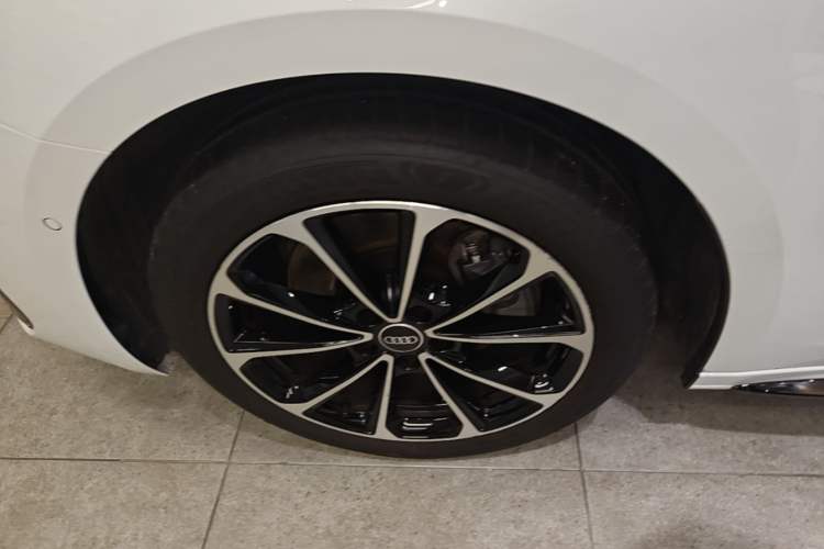 Used Audi A5L 2026 2.0T Sport Plus Left Front Wheel Hub