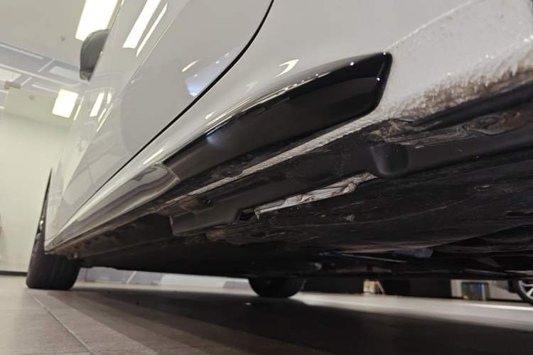 Used Audi A5L 2026 2.0T Sport Plus Left Side Sill