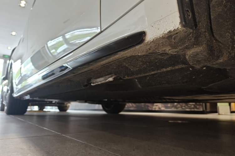 Used Audi A5L 2026 2.0T Sport Plus Right Side Sill
