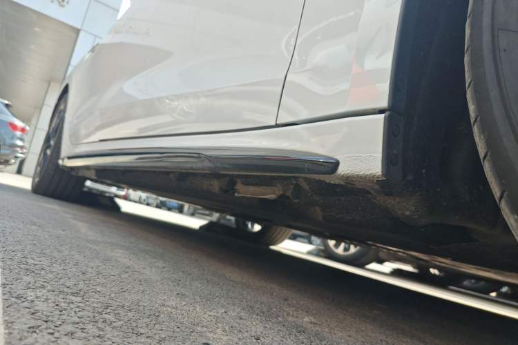Used Audi A5L 2026 2.0T Sport quattro Right Side Sill