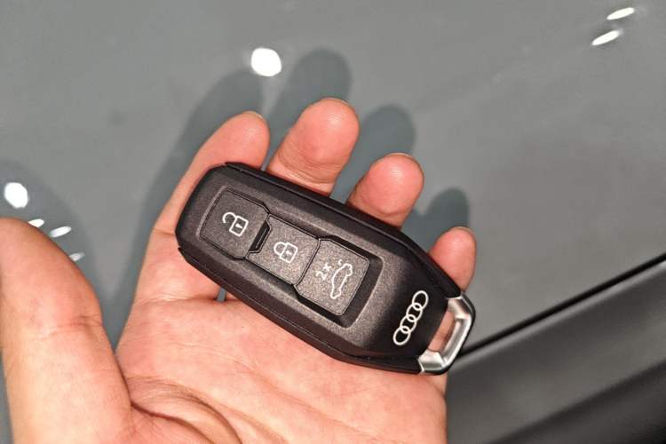 Used Audi A5L 2026 2.0T Sport Vehicle Key