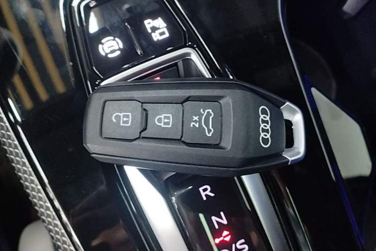 Used Audi A5L 2026 2.0T Sport Plus Vehicle Key