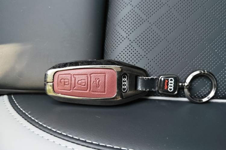 Used Audi A5L 2026 2.0T Sport Vehicle Key
