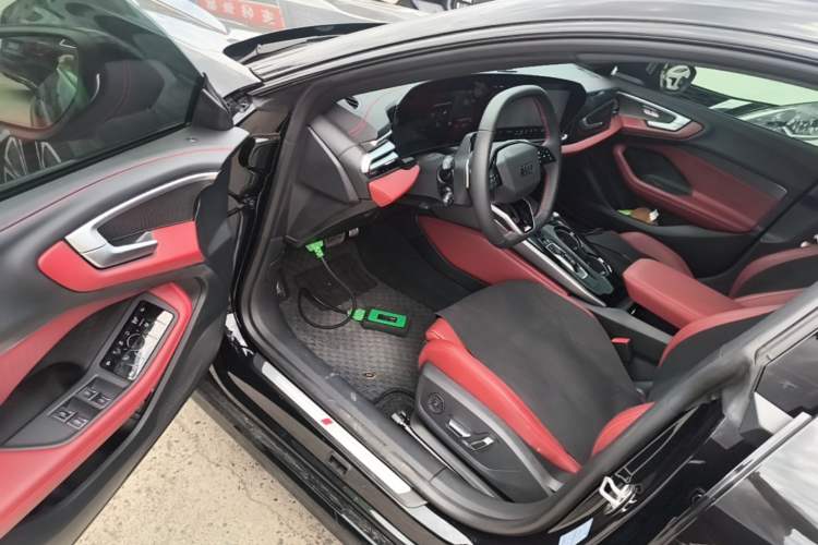 Used Audi A5L Sportback 2026 TFSI 150kW Premium quattro Model Driver Seat
