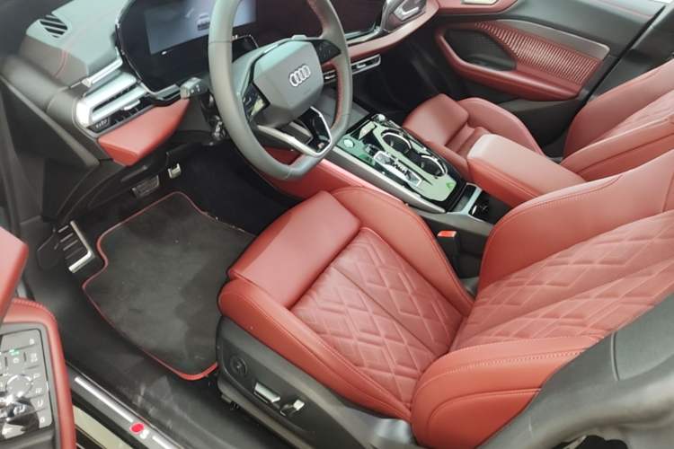 Used Audi A5L Sportback 2026 TFSI 150kW Premium quattro Model Driver Seat