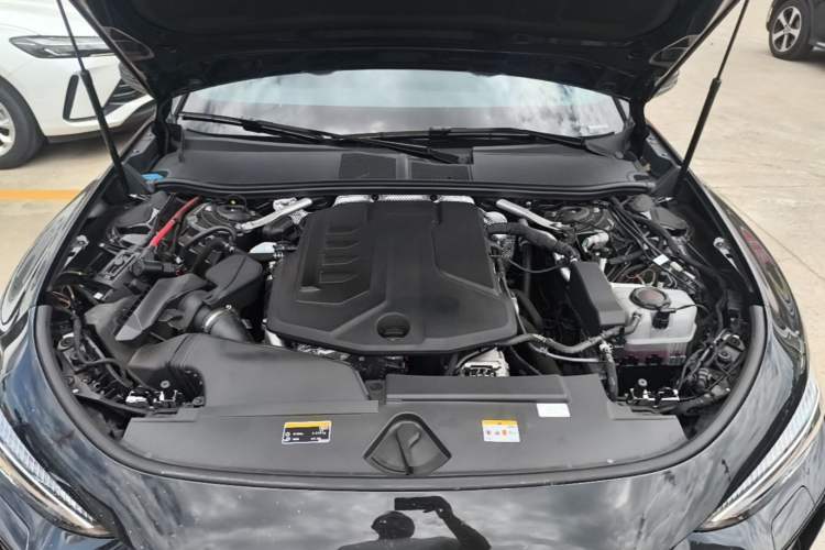 Used Audi A5L Sportback 2026 TFSI 150kW Premium quattro Model Engine Bay