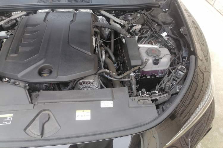 Used Audi A5L Sportback 2026 TFSI 150kW Premium quattro Model Engine Bay Left