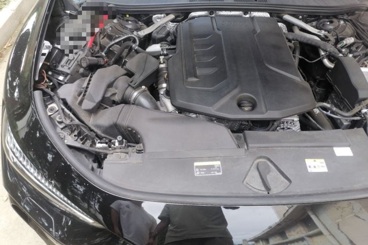 Used Audi A5L Sportback 2026 TFSI 150kW Premium quattro Model Engine Bay Right