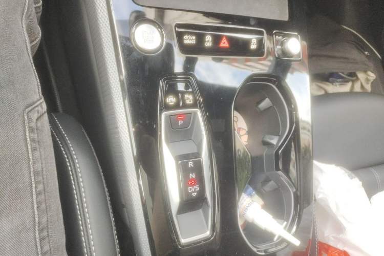 Used Audi A5L Sportback 2026 TFSI 150kW Luxury Edition Gear Lever