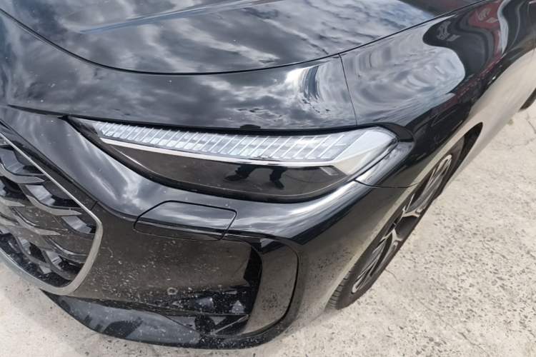 Used Audi A5L Sportback 2026 TFSI 150kW Premium quattro Model Left Front Headlight