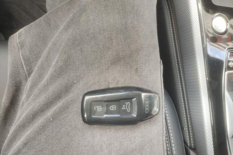 Used Audi A5L Sportback 2026 TFSI 150kW Luxury Edition Vehicle Key