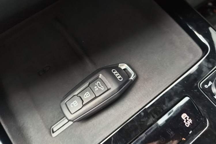 Used Audi A5L Sportback 2026 TFSI 150kW Premium quattro Model Vehicle Key