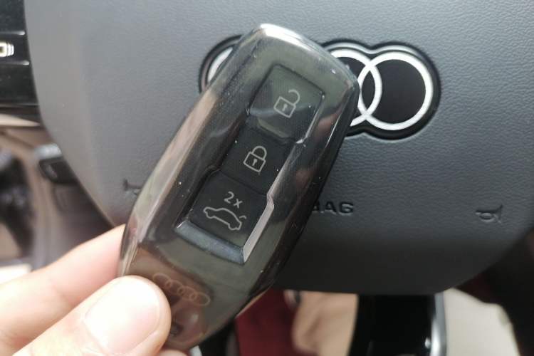 Used Audi A5L Sportback 2026 TFSI 150kW Premium quattro Model Vehicle Key