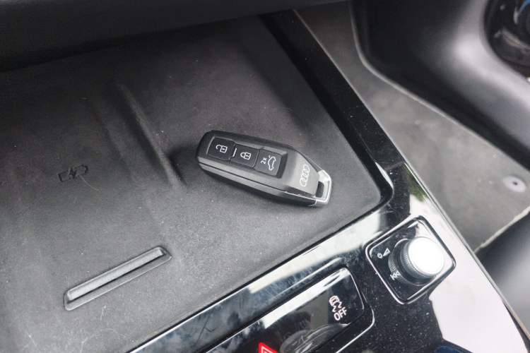 Used Audi A5L Sportback 2026 TFSI 150kW Luxury Edition Vehicle Key