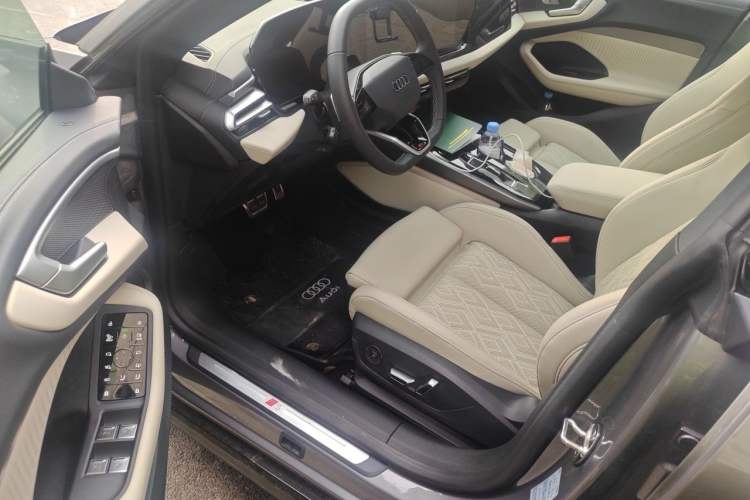 Used Audi A5L Sportback 2026 TFSI 150kW Smart Leading quattro Edition Driver Seat