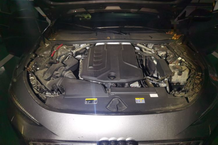 Used Audi A5L Sportback 2026 TFSI 150kW Luxury Edition Engine Bay