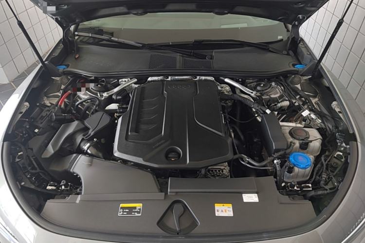 Used Audi A5L Sportback 2026 TFSI quattro 150kW First-Limited Edition Engine Bay