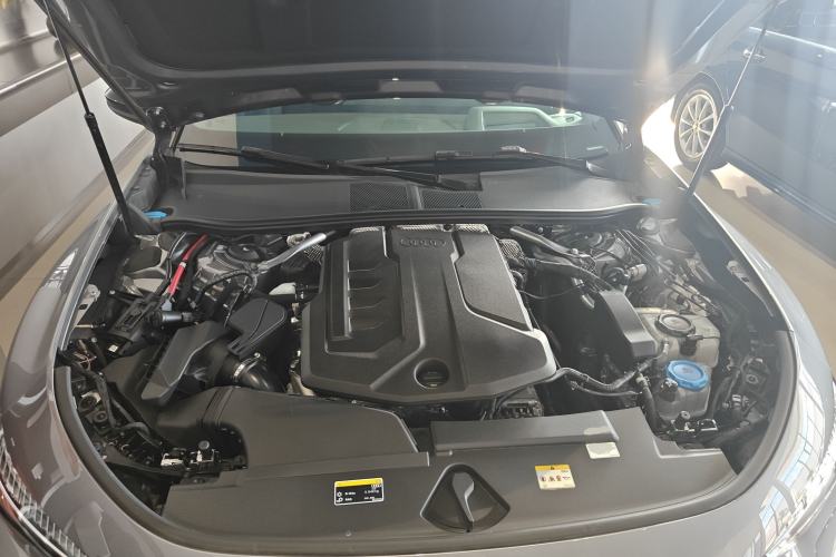 Used Audi A5L Sportback 2026 TFSI 150kW Premium quattro Model Engine Bay