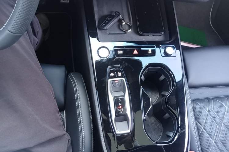 Used Audi A5L Sportback 2026 TFSI quattro 200kW Flagship Zhiyao Model Gear Lever