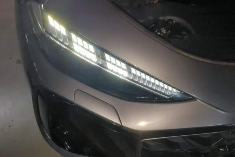 Used Audi A5L Sportback 2026 TFSI quattro 150kW First-Limited Edition Right Front Headlight