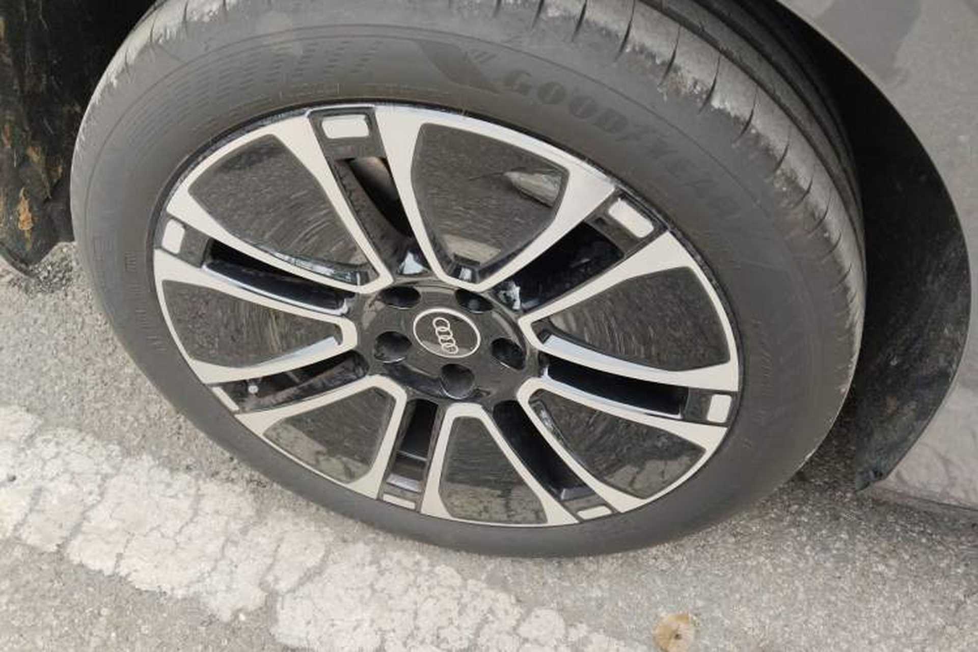 Used Audi A5L Sportback 2026 TFSI 150kW Luxury Edition Right Rear Wheel Hub