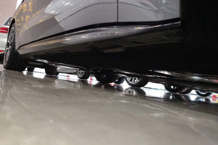 Used Audi A5L Sportback 2026 TFSI 150kW Premium quattro Model Right Side Sill