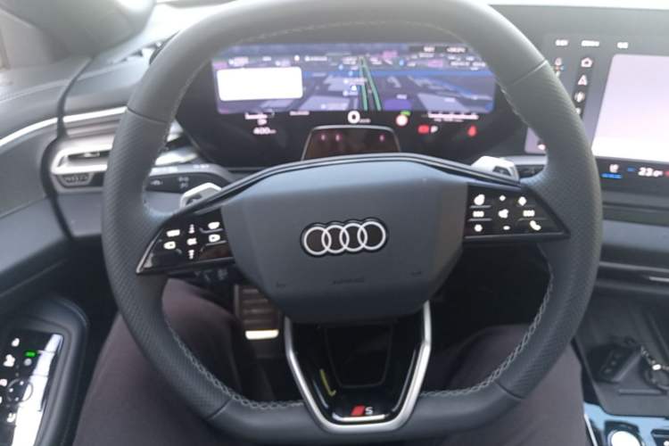 Used Audi A5L Sportback 2026 TFSI quattro 200kW Flagship Zhiyao Model Steering Wheel