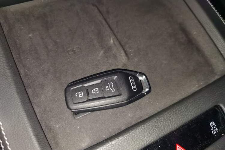 Used Audi A5L Sportback 2026 TFSI 150kW Luxury Edition Vehicle Key