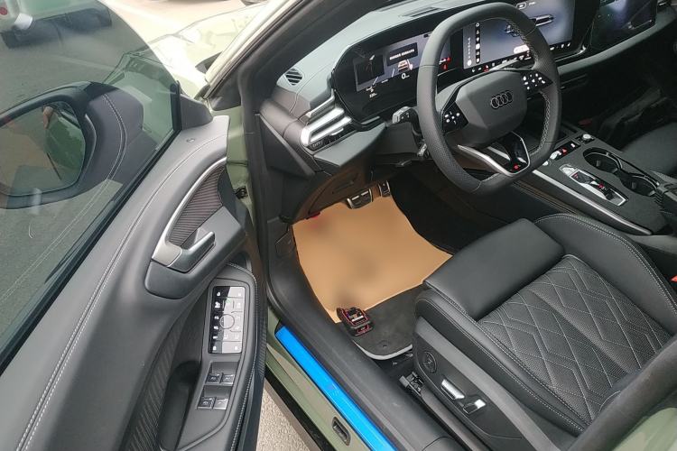 Used Audi A5L Sportback 2026 TFSI 150kW Smart Leading Edition Driver Seat