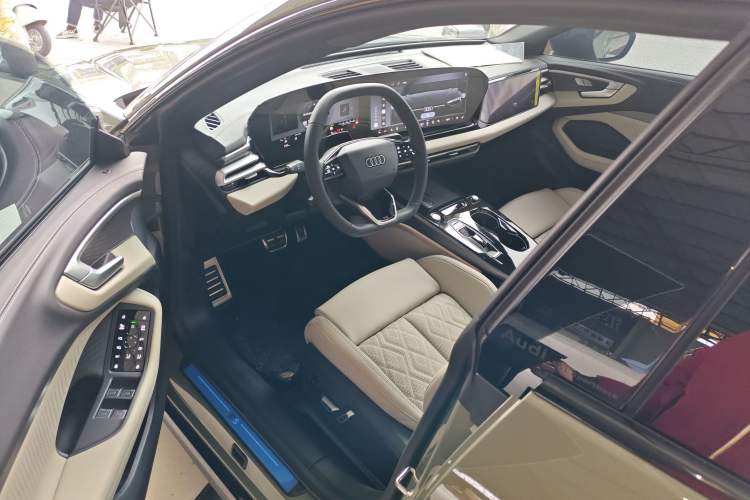 Used Audi A5L Sportback 2026 TFSI 150kW Premium quattro Model Driver Seat