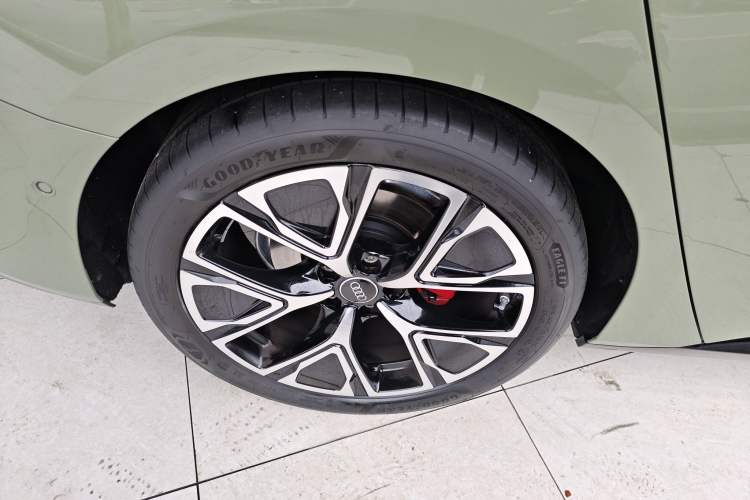Used Audi A5L Sportback 2026 TFSI 150kW Premium quattro Model Exterior 5