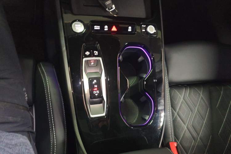 Used Audi A5L Sportback 2026 TFSI 150kW Smart Leading quattro Edition Gear Lever