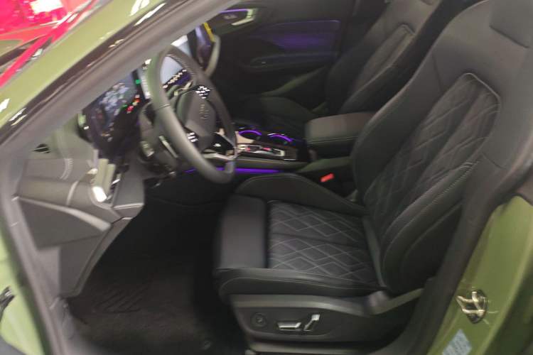 Used Audi A5L Sportback 2026 TFSI 150kW Smart Leading quattro Edition Left Front Seat