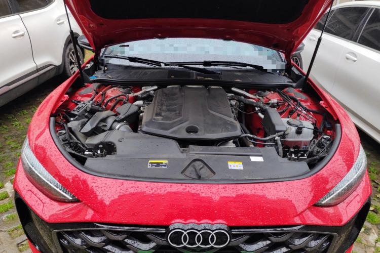 Used Audi A5L Sportback 2026 TFSI quattro 150kW First-Limited Edition Engine Bay