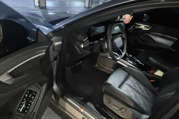Used Audi A5L Sportback 2026 TFSI 150kW Smart Leading quattro Edition Driver Seat