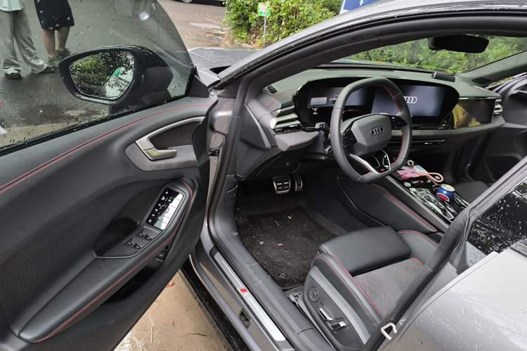Used Audi A5L Sportback 2026 TFSI quattro 150kW First-Limited Edition Driver Seat